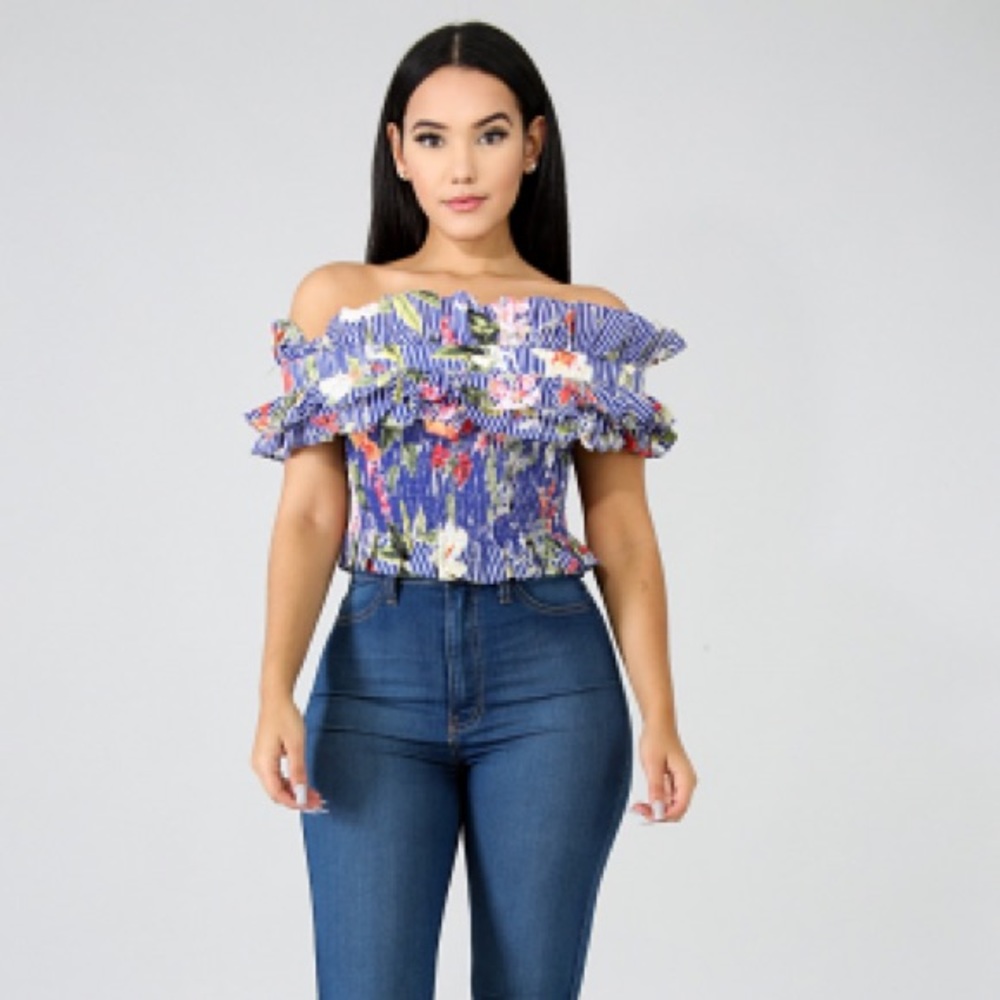 Accordion Pleated Top